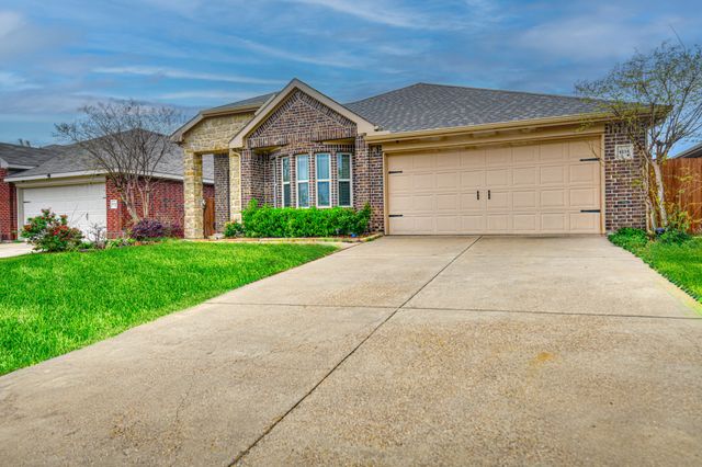 4116 Sandalwood Court, Forney, TX 75126