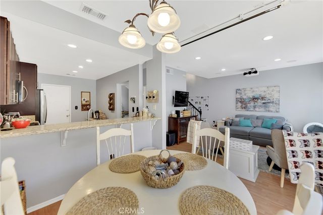 28123 Bobwhite Circle 104, Saugus, CA 91350