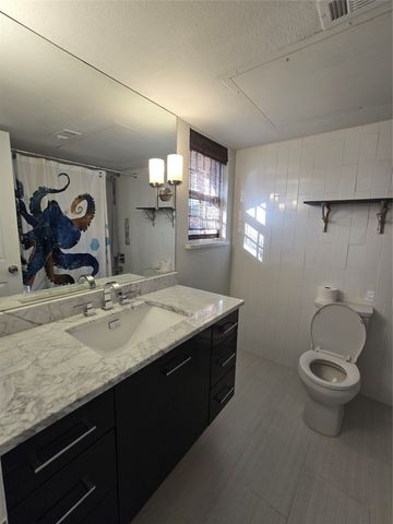 5200 Martel Avenue 13D, Dallas, TX 75206