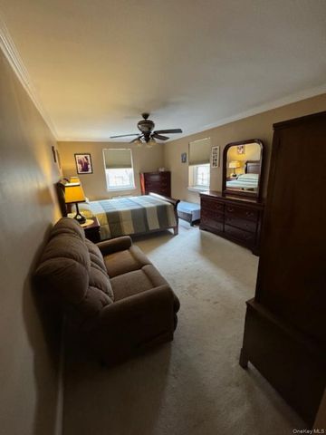 151-20 88th Street 2G, Howard Beach, NY 11414