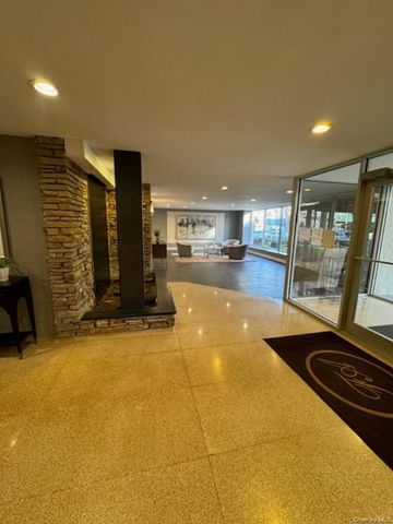 151-20 88th Street 2G, Howard Beach, NY 11414