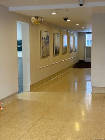 151-20 88th Street 2G, Howard Beach, NY 11414