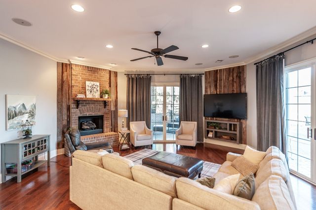 2436 Long Hollow Pike, Hendersonville, TN 37075