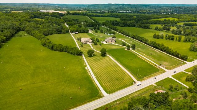 2436 Long Hollow Pike, Hendersonville, TN 37075