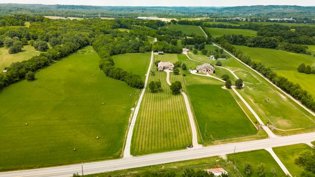 2436 Long Hollow Pike, Hendersonville, TN 37075