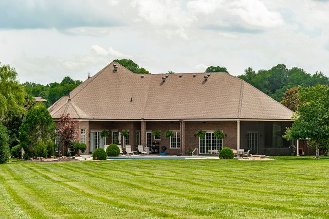 2436 Long Hollow Pike, Hendersonville, TN 37075
