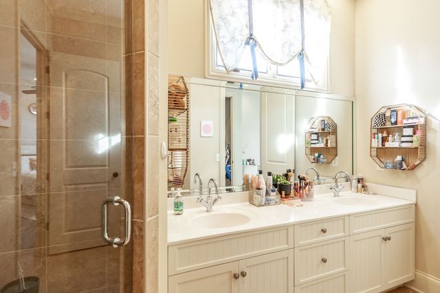 2436 Long Hollow Pike, Hendersonville, TN 37075