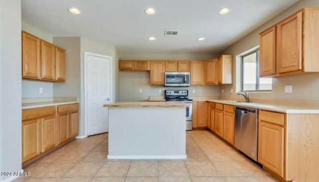 29634 N Gecko Trail, San Tan Valley, AZ 85143