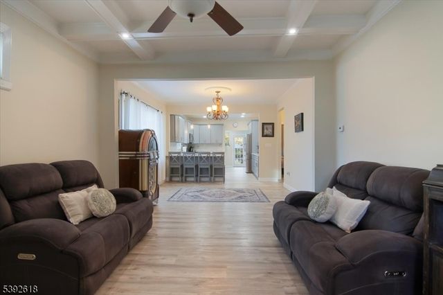 69 Newby Ave, Woodland Park, NJ 07424