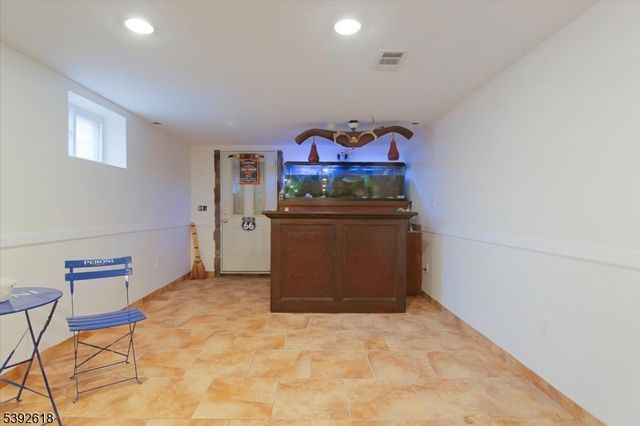 69 Newby Ave, Woodland Park, NJ 07424