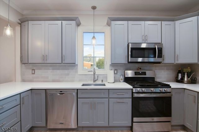 69 Newby Ave, Woodland Park, NJ 07424