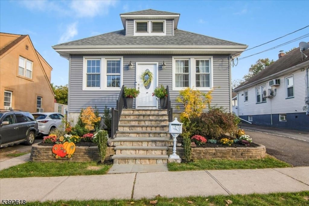 69 Newby Ave, Woodland Park, NJ 07424