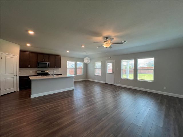 2101 Sun Star Drive, Haslet, TX 76052