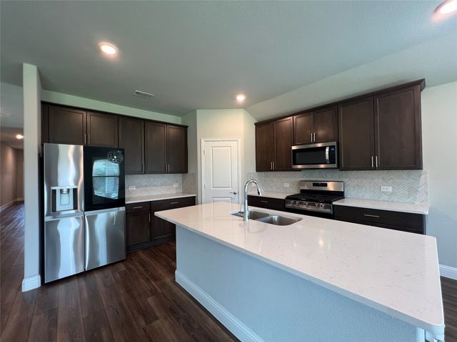 2101 Sun Star Drive, Haslet, TX 76052