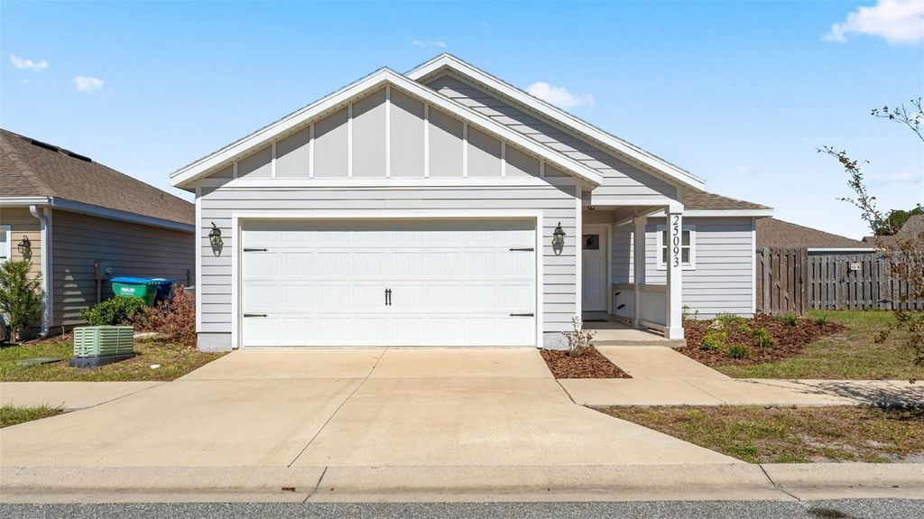 25093 SW 11TH COURT, Newberry, FL 32669