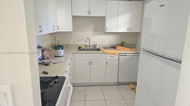 7785 SW 86th St E-113, Miami, FL 33143