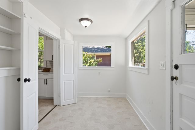 717 W York Ave, Spokane, WA 99205