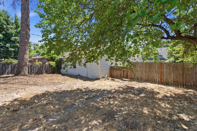 717 W York Ave, Spokane, WA 99205