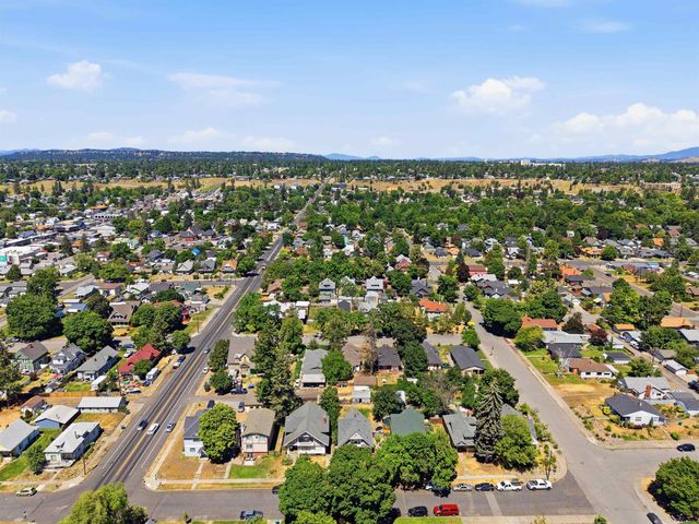 717 W York Ave, Spokane, WA 99205