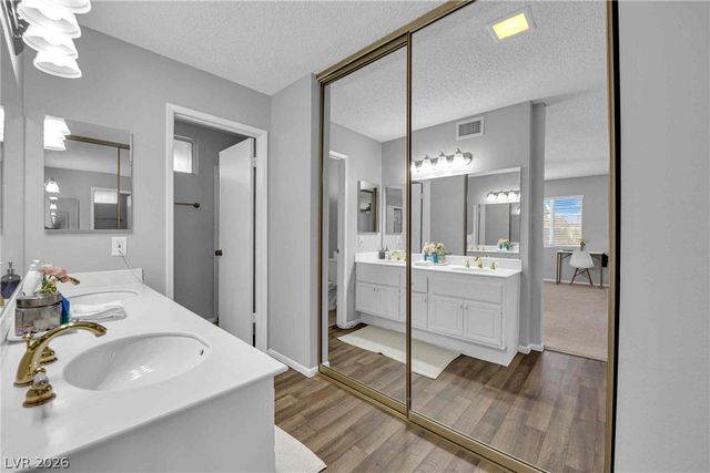 6719 Wayburn Way, Las Vegas, NV 89103