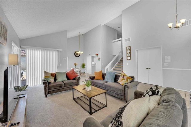 6719 Wayburn Way, Las Vegas, NV 89103