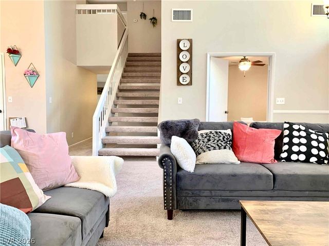 6719 Wayburn Way, Las Vegas, NV 89103