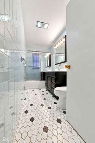 6204 Madison Avenue, Indianapolis, IN 46227