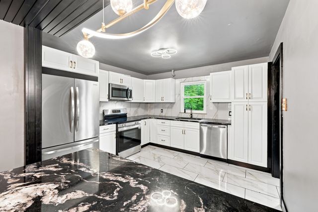 6204 Madison Avenue, Indianapolis, IN 46227