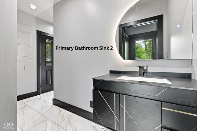 6204 Madison Avenue, Indianapolis, IN 46227