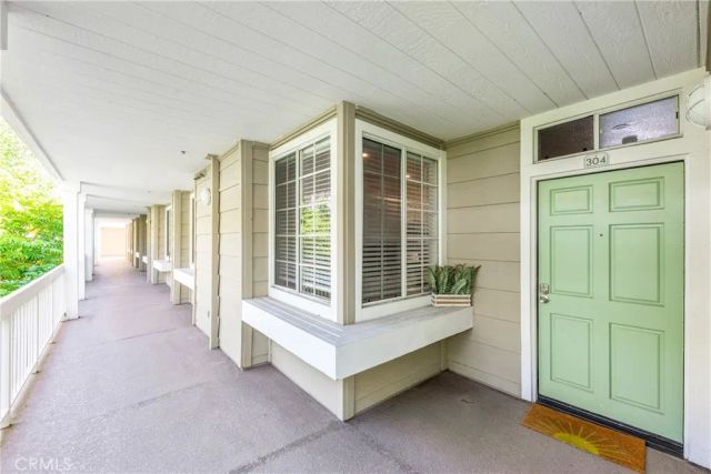 20301 Bluffside Circle 304, Huntington Beach, CA 92646