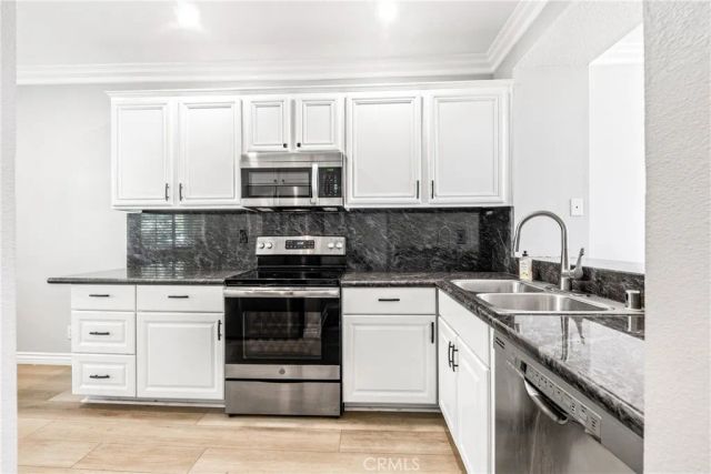 20301 Bluffside Circle 304, Huntington Beach, CA 92646