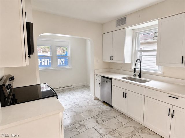 801 Storer Avenue, Akron, OH 44320