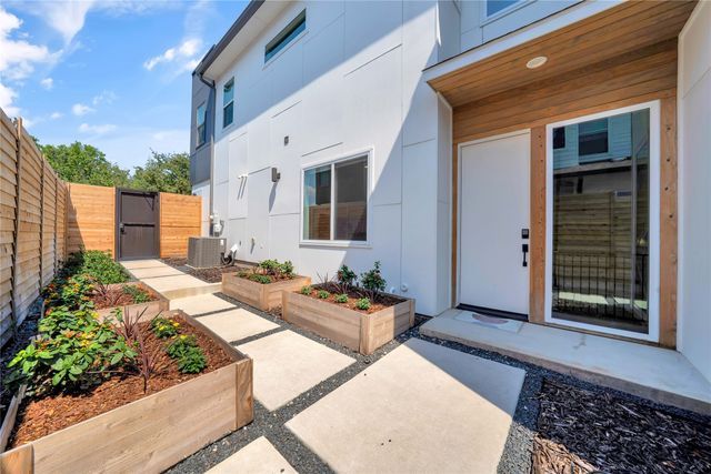 5137 N Hall Street, Dallas, TX 75235