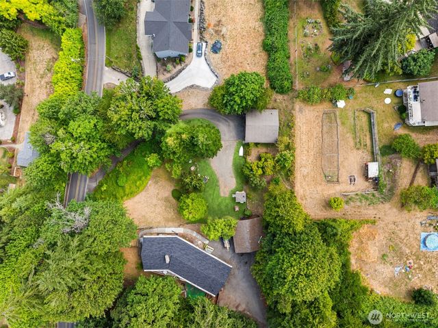 3731 NW Phinney Bay Drive, Bremerton, WA 98312