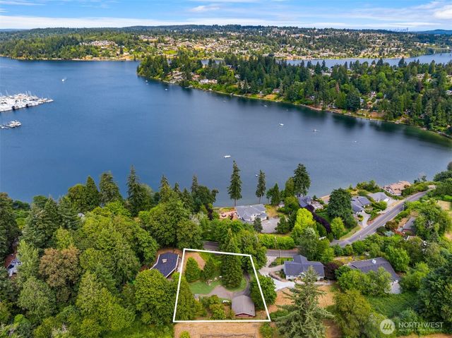 3731 NW Phinney Bay Drive, Bremerton, WA 98312
