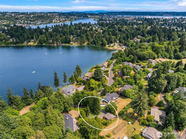 3731 NW Phinney Bay Drive, Bremerton, WA 98312