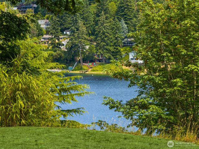 3731 NW Phinney Bay Drive, Bremerton, WA 98312