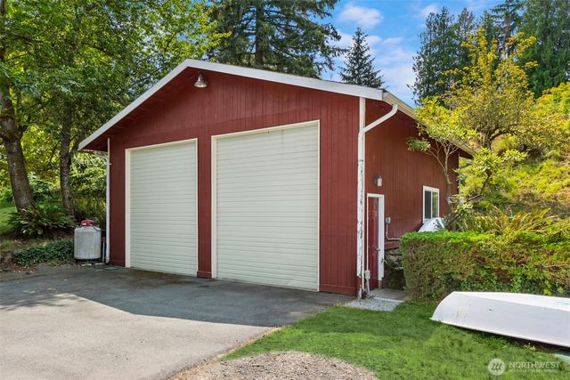 3731 NW Phinney Bay Drive, Bremerton, WA 98312