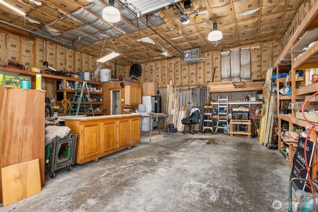 3731 NW Phinney Bay Drive, Bremerton, WA 98312