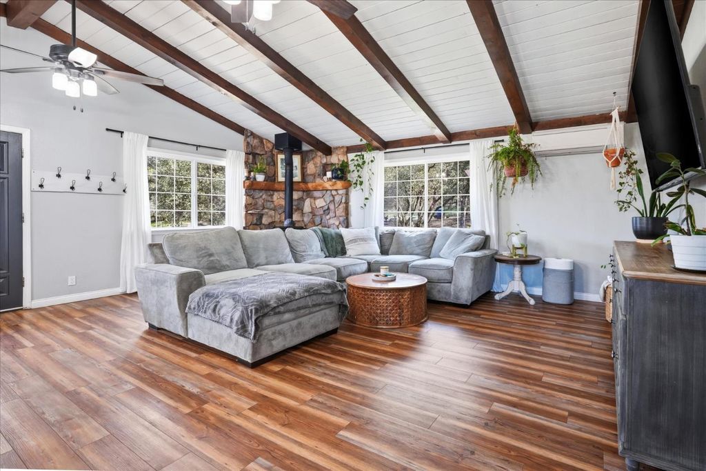 Image 10 of property listing at 47412 Blackfoot Court, Coarsegold, CA 93614