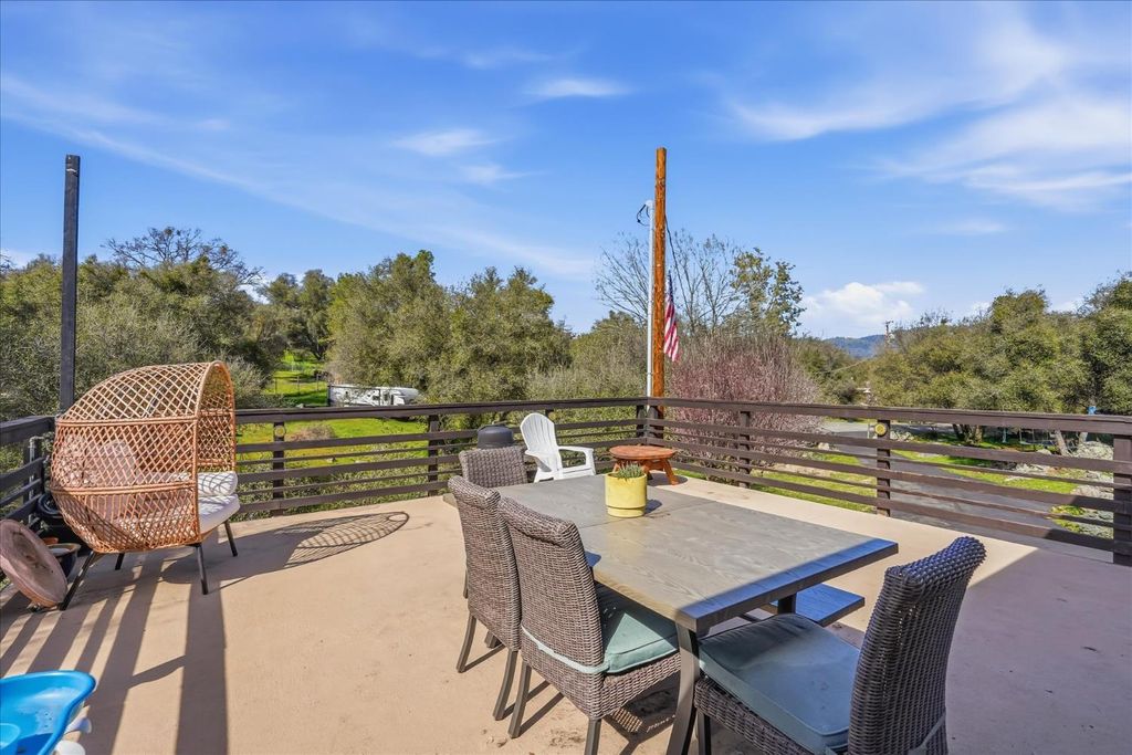 Image 28 of property listing at 47412 Blackfoot Court, Coarsegold, CA 93614