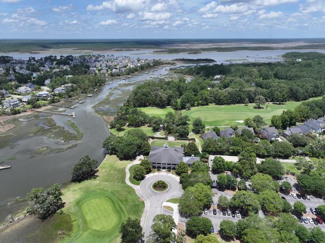 1516 Cypress Pointe Drive, Mount Pleasant, SC 29466