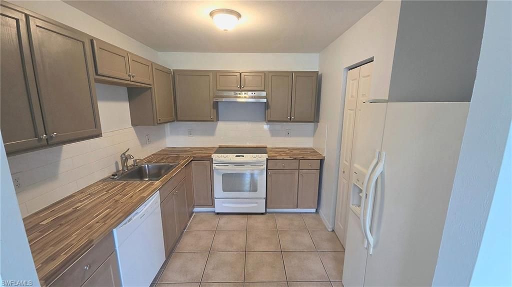 2624 Jean Marie CT, FORT MYERS, FL 33916 — photo 4