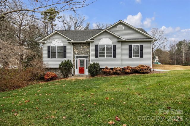 552 Meadowridge Drive, Taylorsville, NC 28681