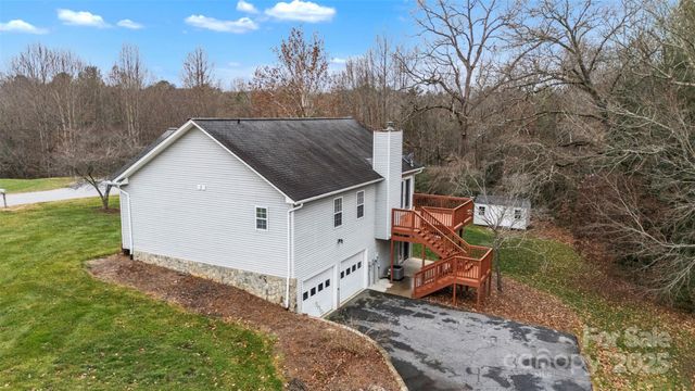 552 Meadowridge Drive, Taylorsville, NC 28681