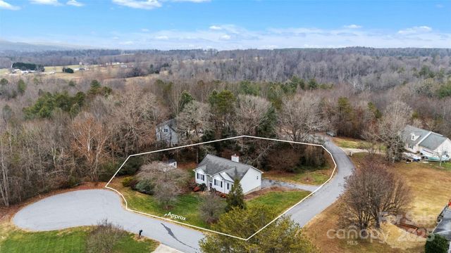 552 Meadowridge Drive, Taylorsville, NC 28681