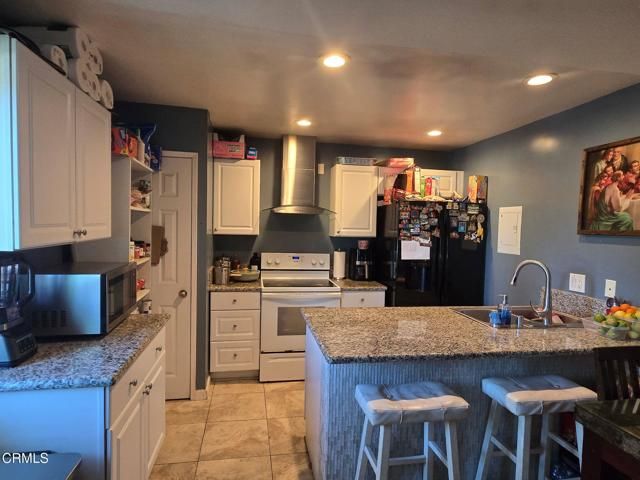 734 W Hemlock Street, Port Hueneme, CA 93041