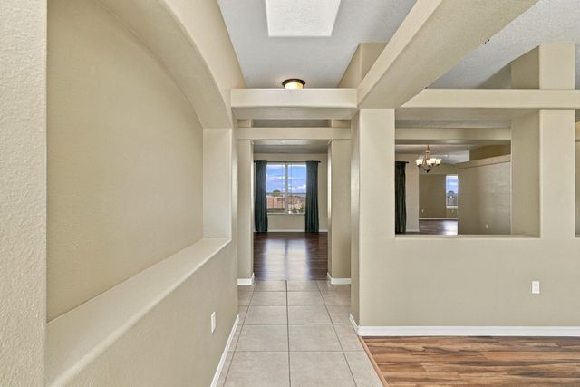 708 3rd Street NE, Rio Rancho, NM 87124