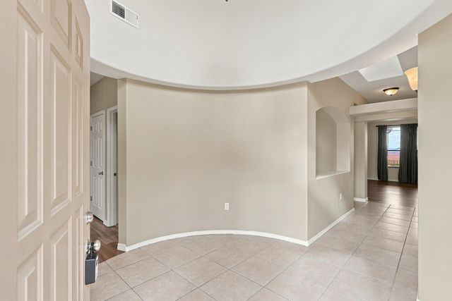 708 3rd Street NE, Rio Rancho, NM 87124