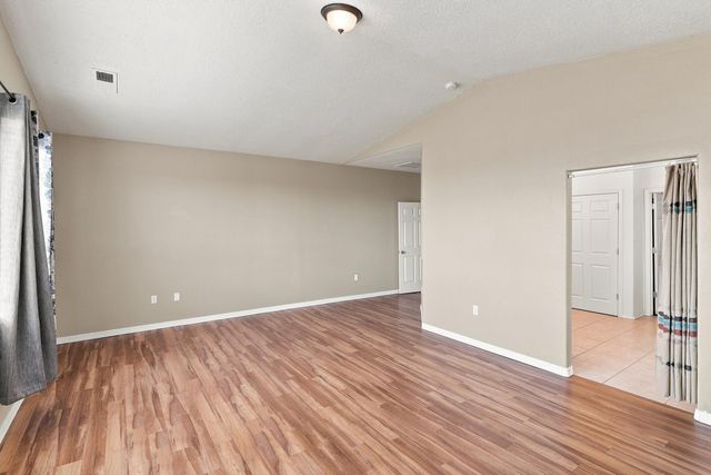 708 3rd Street NE, Rio Rancho, NM 87124